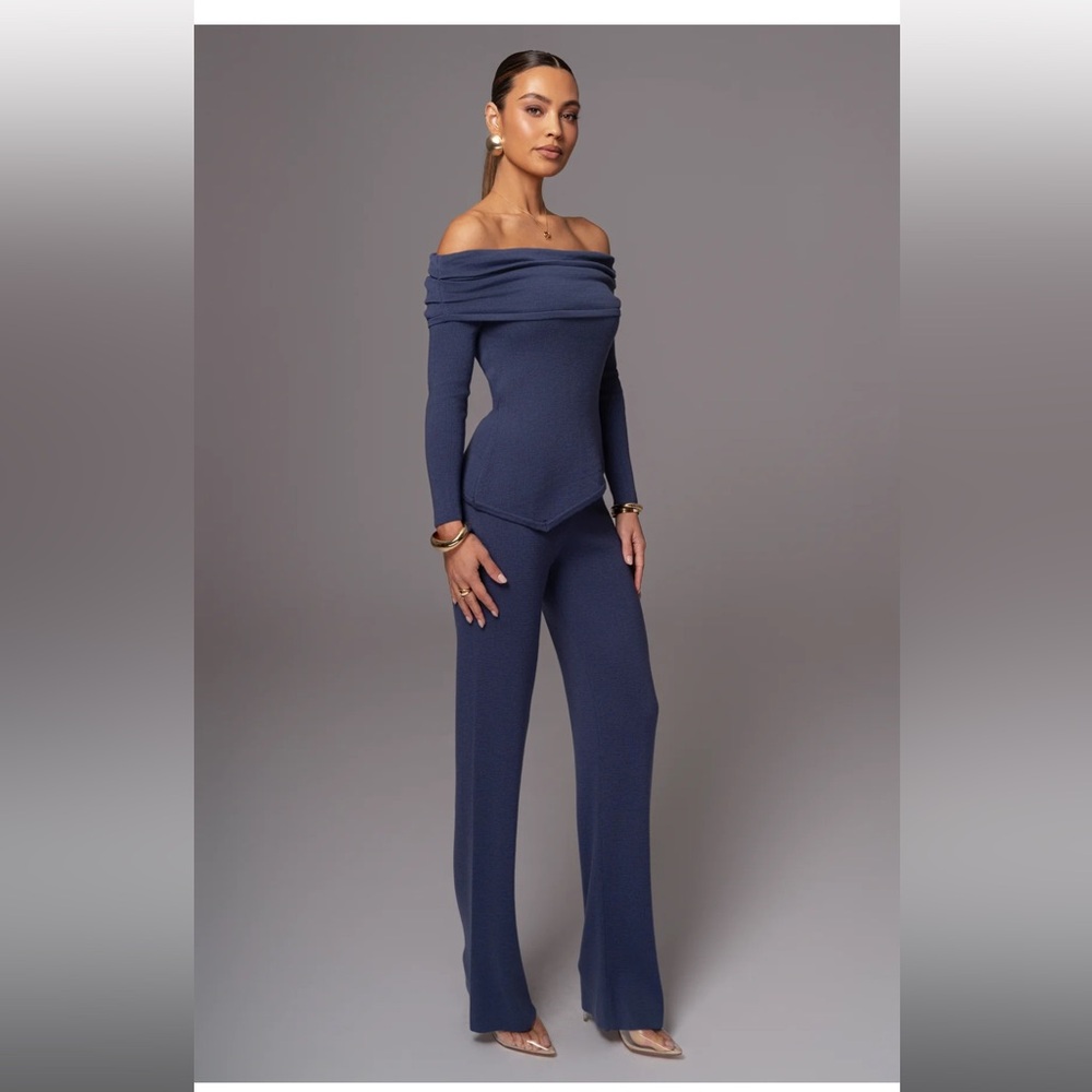 NWT DUSK SOPHIE OFF THE SHOULDER TOP AND BOTTOMS